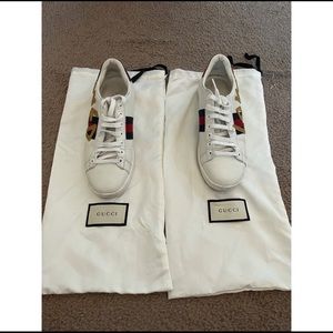LOVED GUCCI SNEAKERS